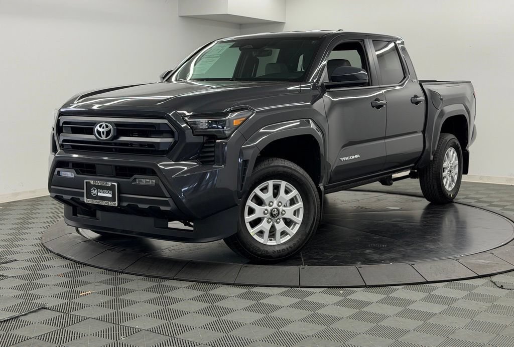 Used 2026 Toyota Tacoma SR5 AWD/4WD image 3