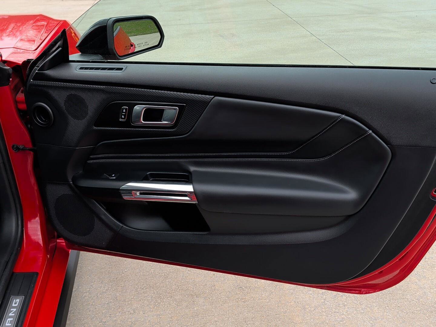 Used 2025 Ford Mustang GT Premium image 24