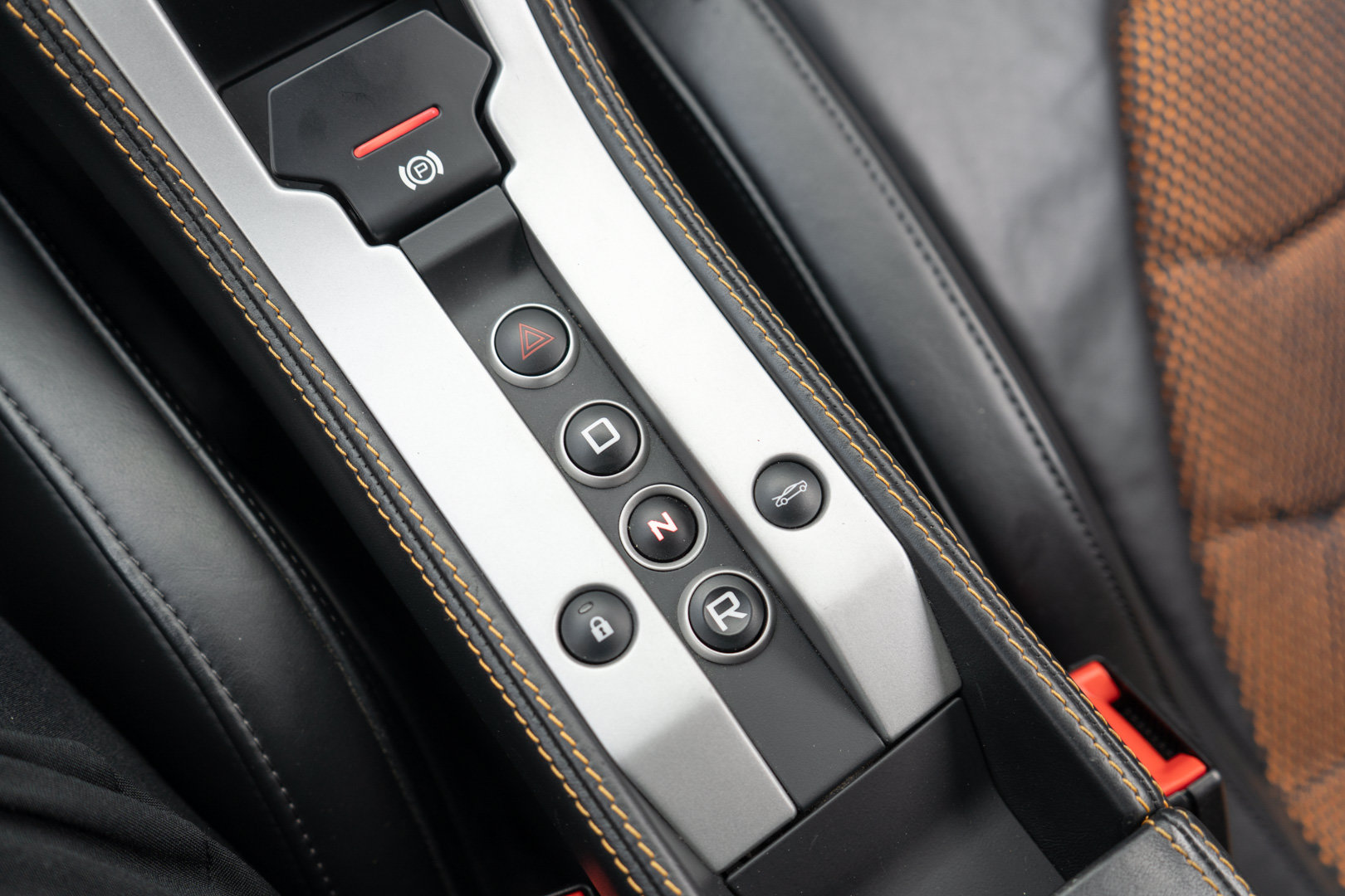 Used 2012 McLaren MP4-12C Coupe RWD image 21