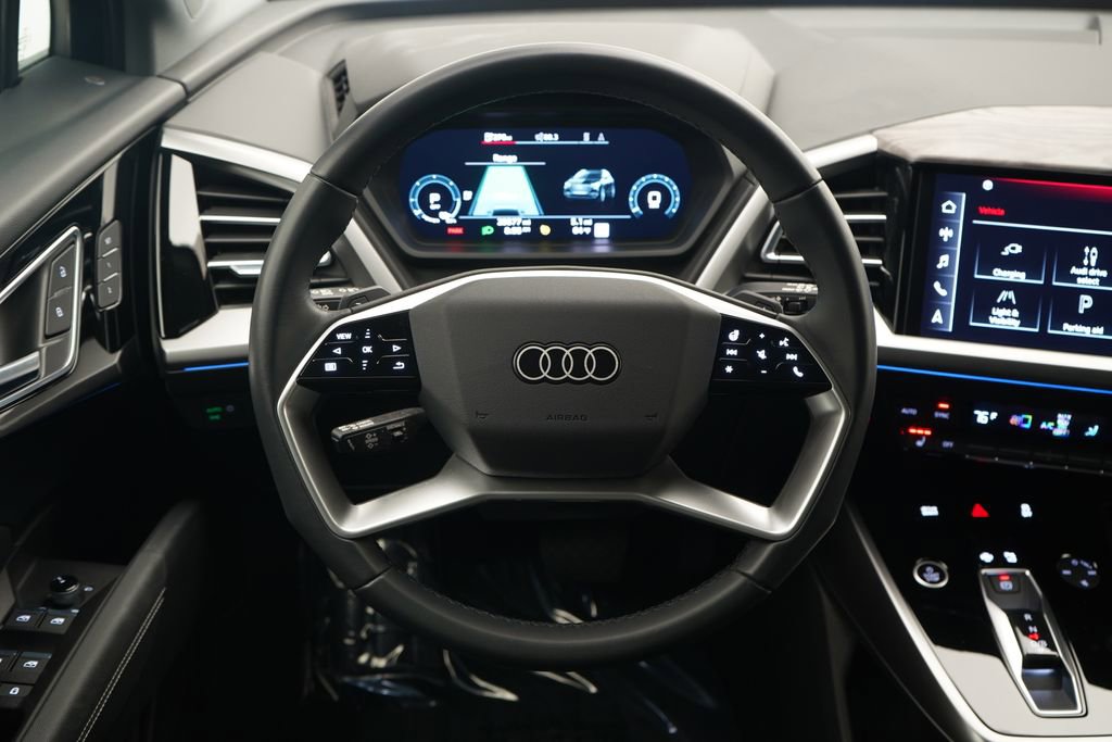 Used 2023 Audi Q4 e-tron Premium Plus w/ Premium Plus RWD image 9