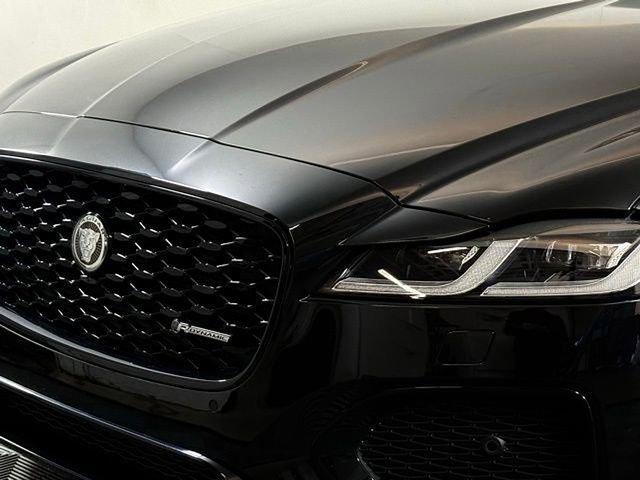 New 2024 Jaguar XF R-Dynamic SE image 12