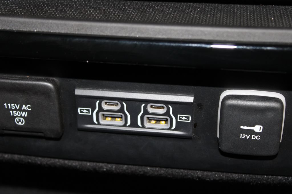 Used 2024 Jeep Wagoneer Series II w/ Flexible Seating Group AWD/4WD image 35