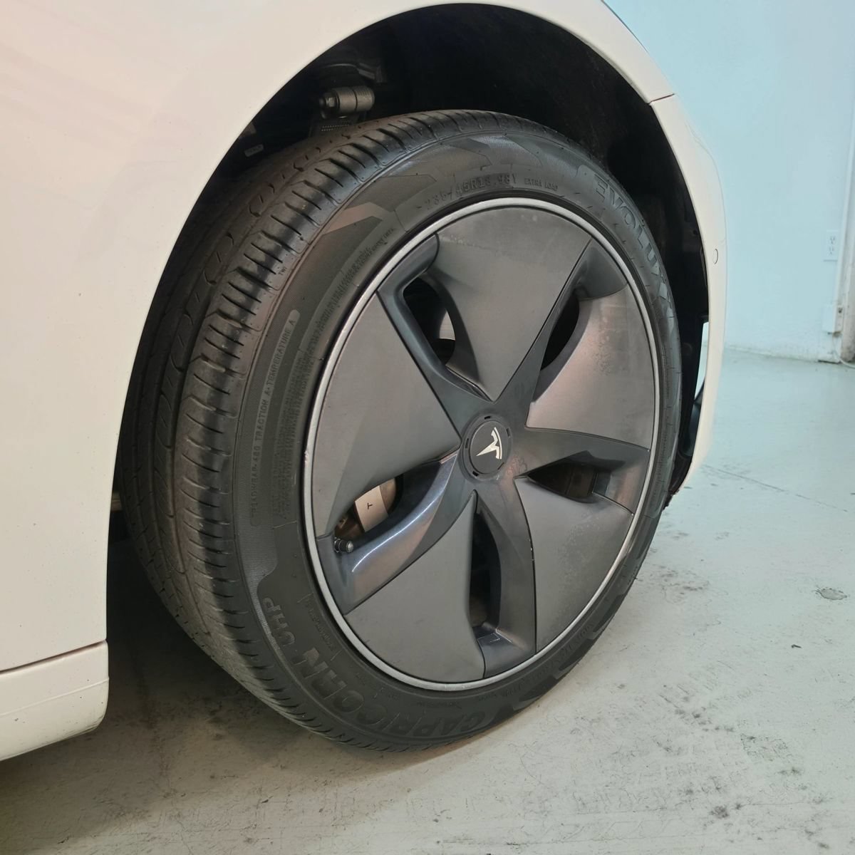 Used 2020 Tesla Model 3 RWD image 12