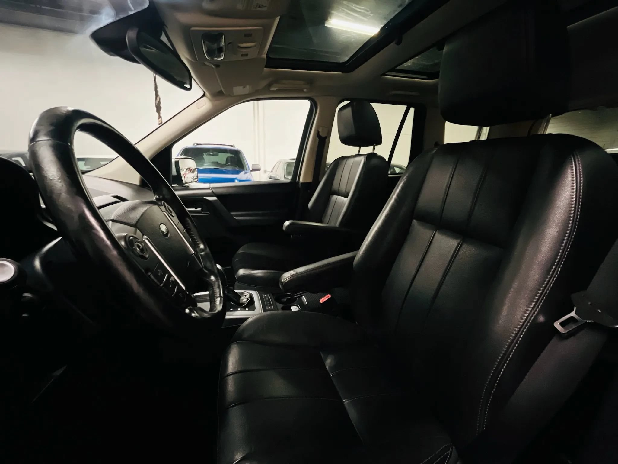 Used 2013 Land Rover LR2 HSE AWD/4WD image 16