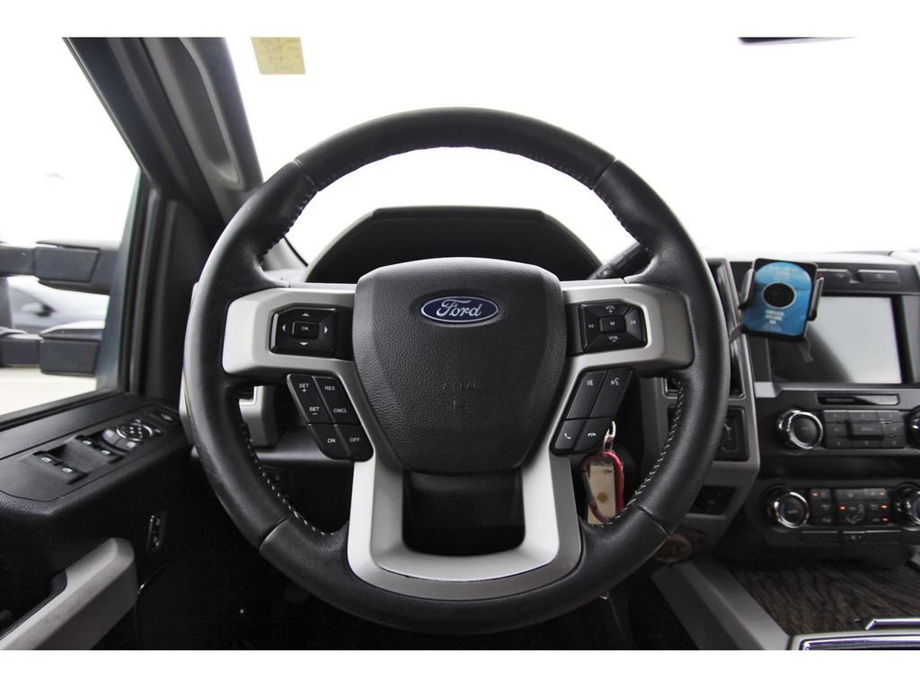 Used 2019 Ford F250 Lariat w/ FX4 Off-Road Package AWD/4WD image 14