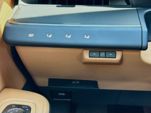 New 2026 Lexus ES 350e w/ Convenience Package FWD image 37