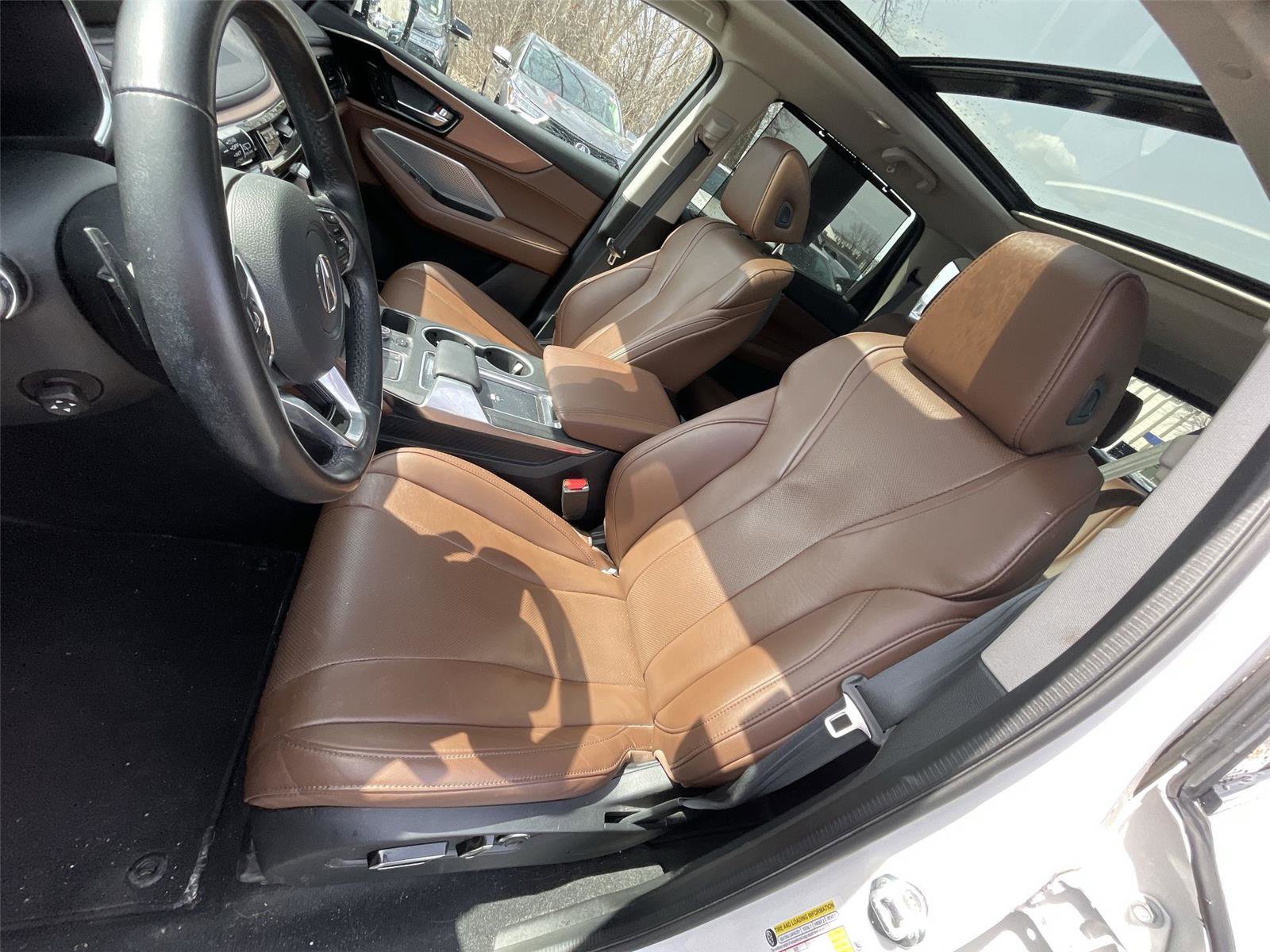 Used 2023 Acura MDX SH-AWD w/ Technology Package image 14