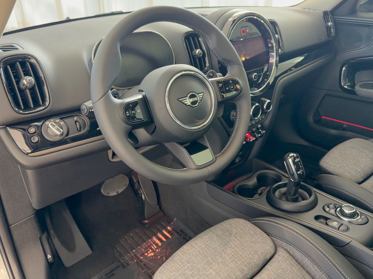 Certified 2024 MINI Cooper Countryman S FWD image 4