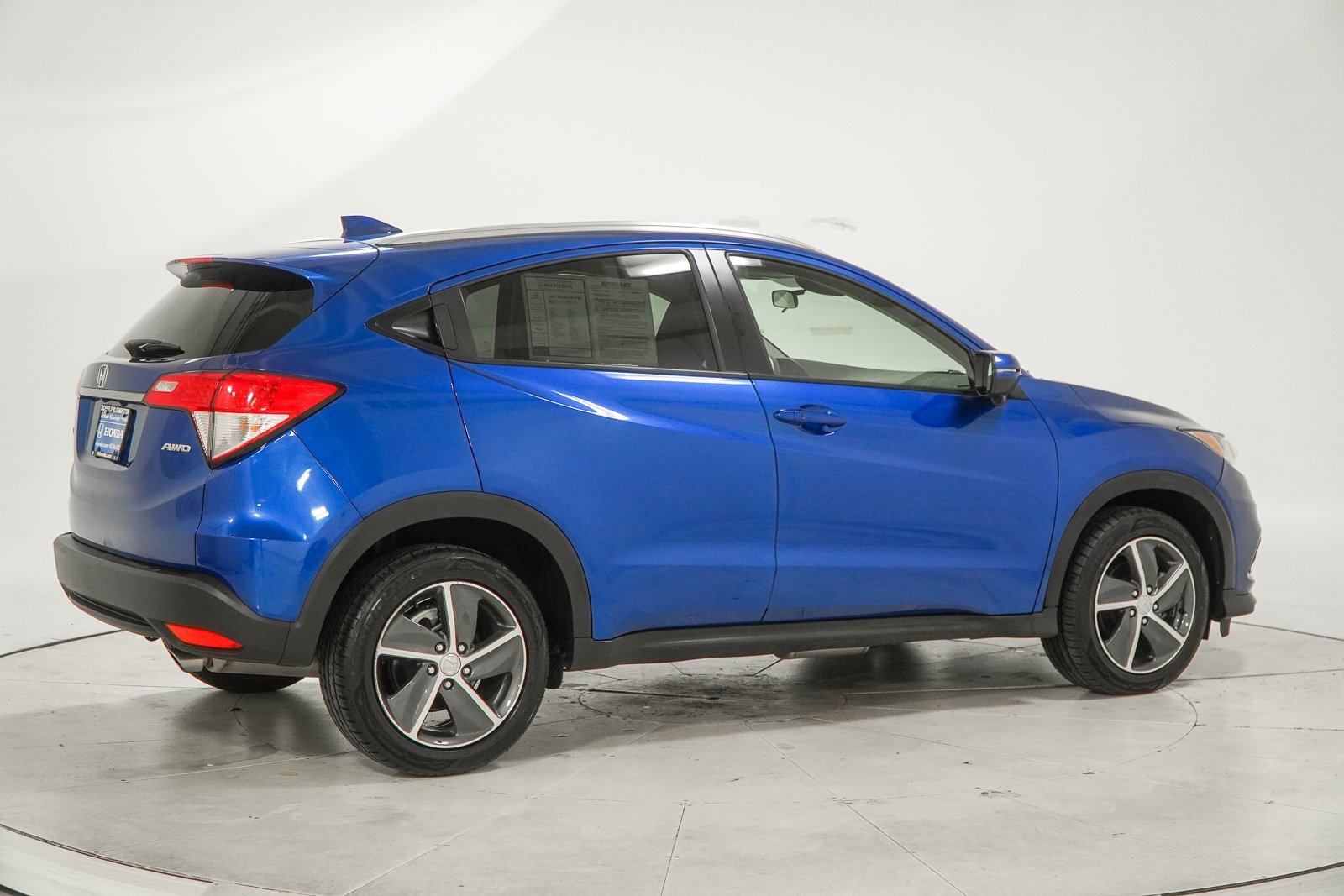 Used 2021 Honda HR-V EX image 12
