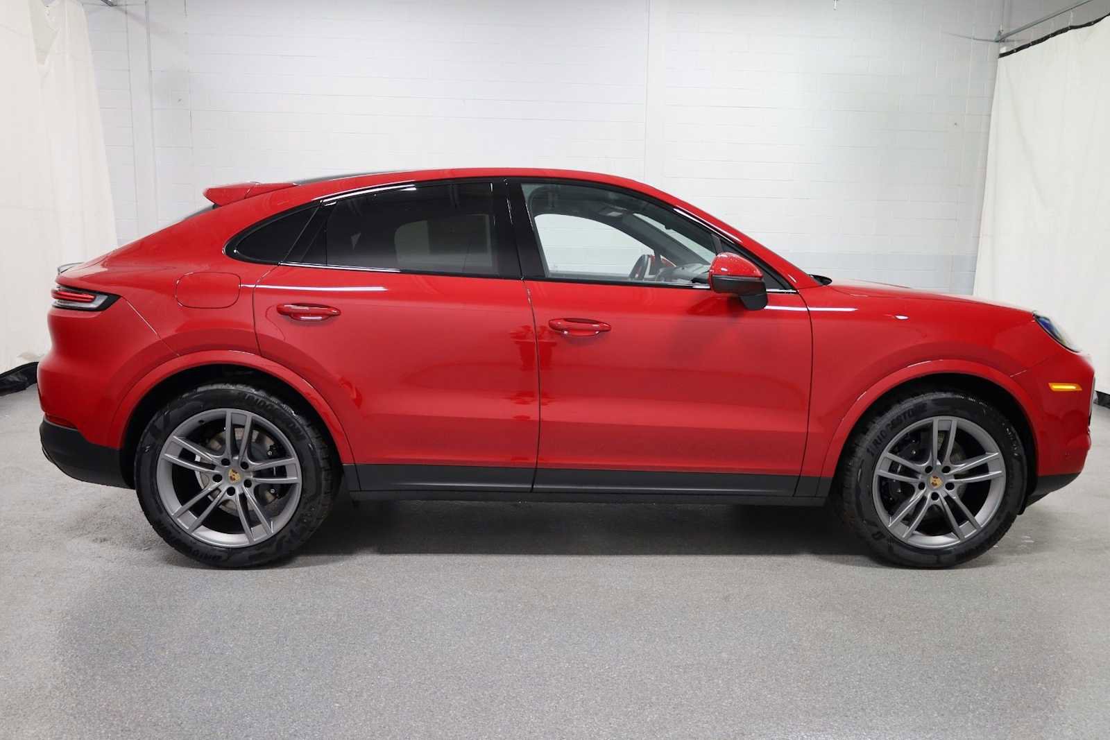 New 2025 Porsche Cayenne Coupe image 10