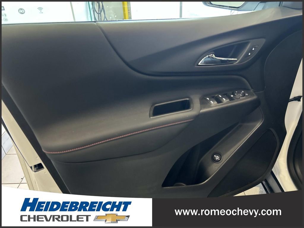 Certified 2024 Chevrolet Equinox RS w/ LPO, Floor Liner Package FWD image 10