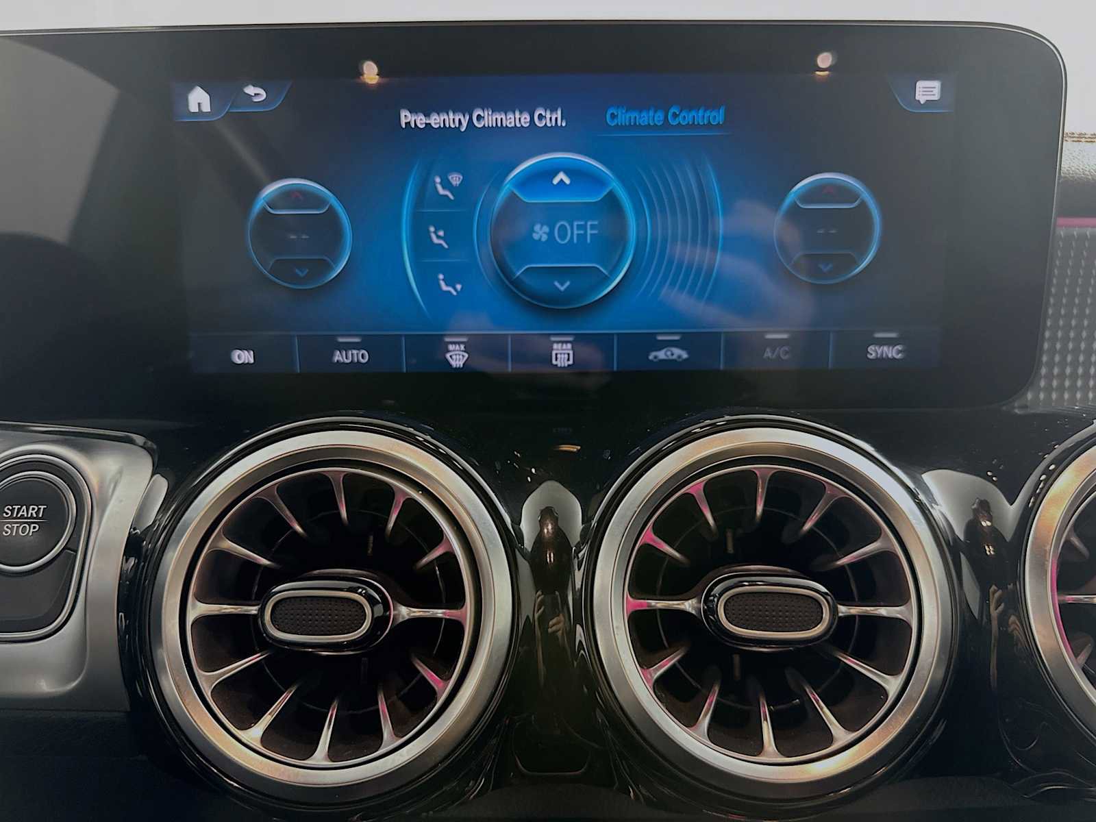 Used 2022 Mercedes-Benz EQB 300 EQB 300 image 20