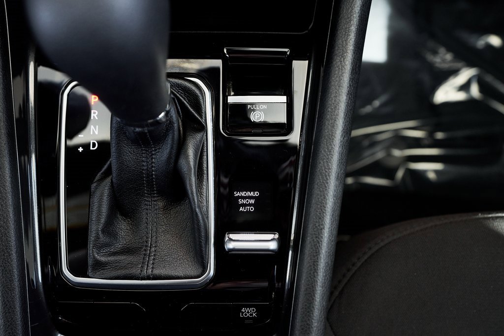 Used 2023 Jeep Compass Sport image 45