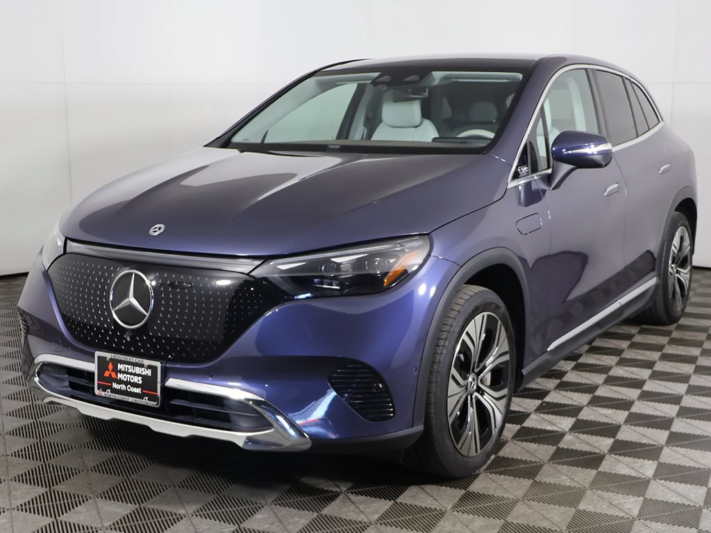 Used 2023 Mercedes-Benz EQE 350+ 4MATIC SUV w/ Exclusive Trim Package image 11