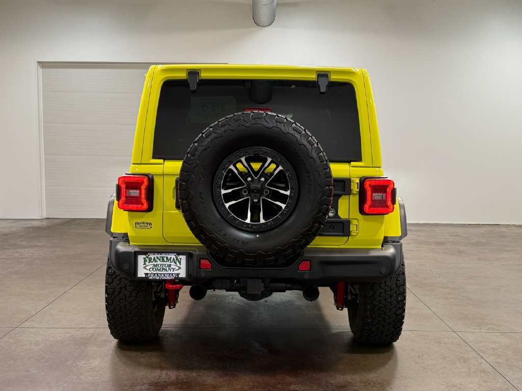 Used 2024 Jeep Wrangler Unlimited Rubicon AWD/4WD image 25