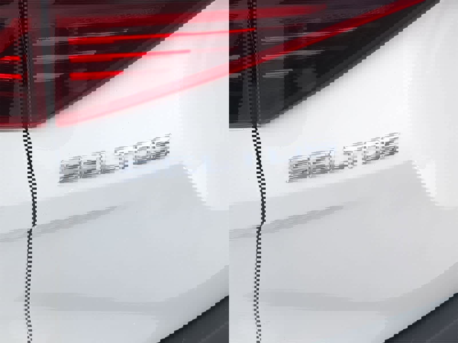 Used 2023 Kia Seltos Nightfall Edition image 20