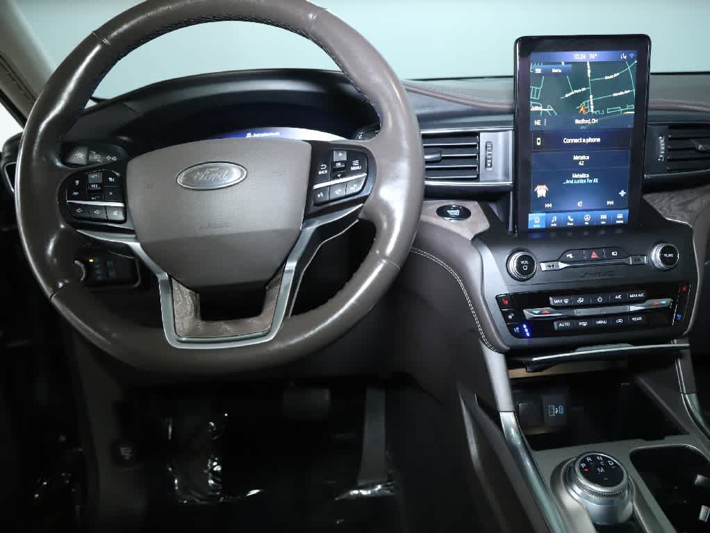 Used 2020 Ford Explorer Platinum w/ Premium Technology Package AWD/4WD image 31
