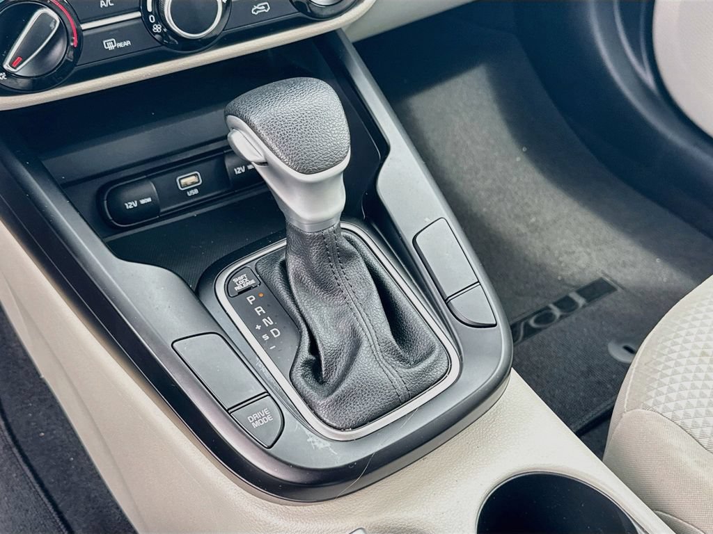 Certified 2023 Kia Soul LX w/ LX Technology Package FWD image 19