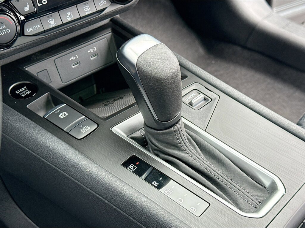 New 2026 Nissan Kicks SV image 11