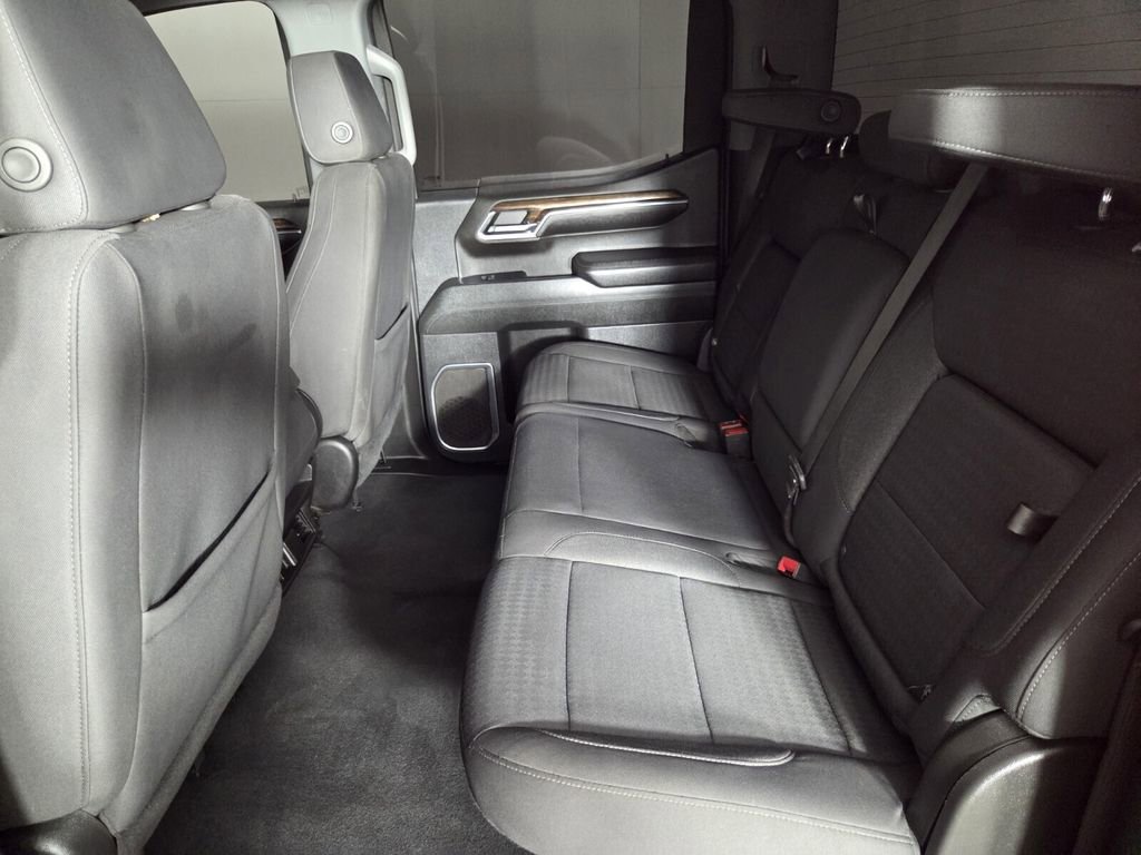 Used 2023 GMC Sierra 1500 Elevation image 25