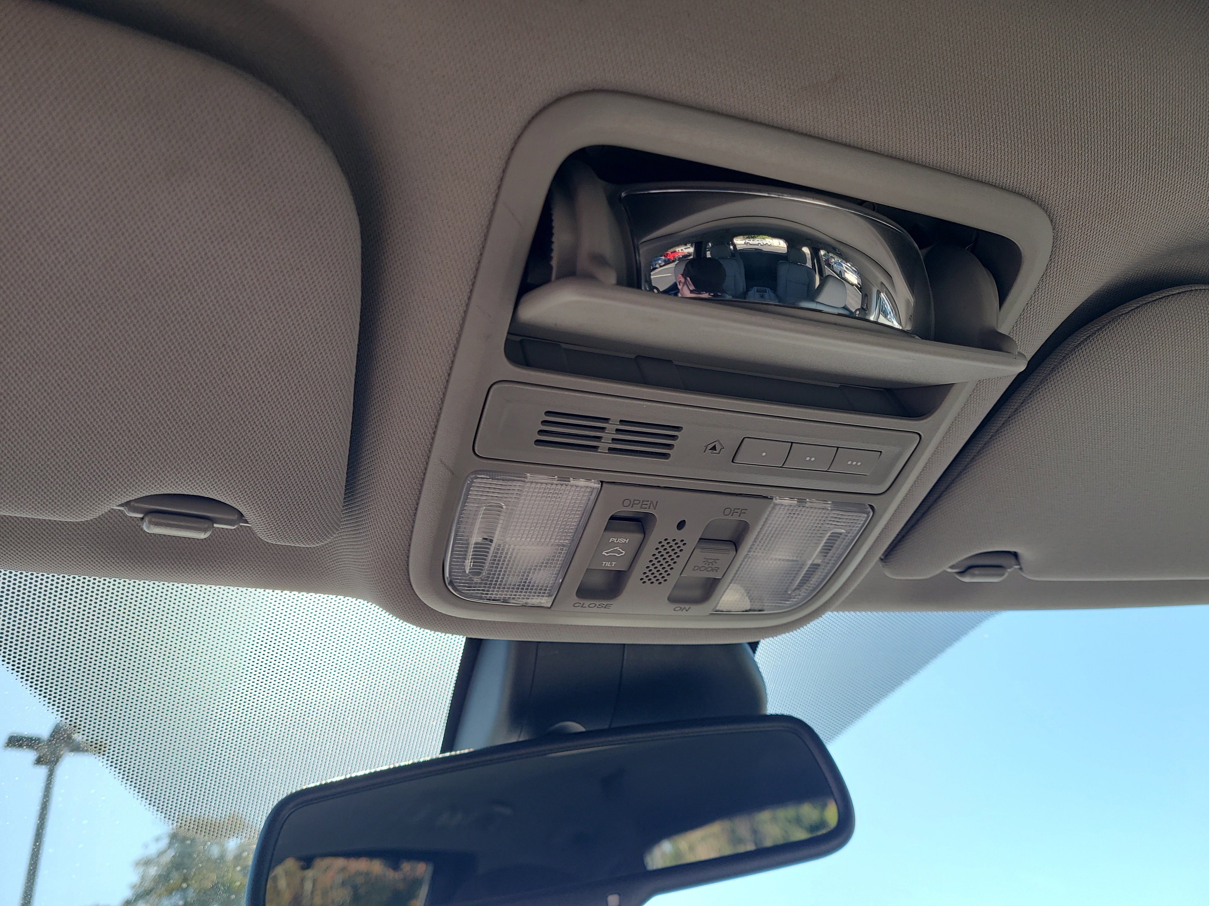 Used 2014 Honda Odyssey EX-L image 29