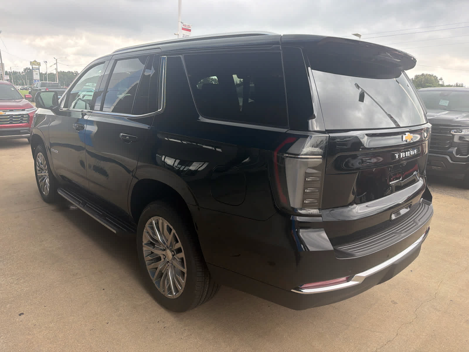 New 2026 Chevrolet Tahoe LT w/ Comfort Package AWD/4WD image 3