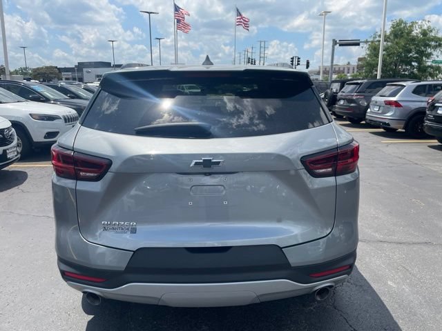 Used 2023 Chevrolet Blazer LT w/ Convenience Package FWD image 3