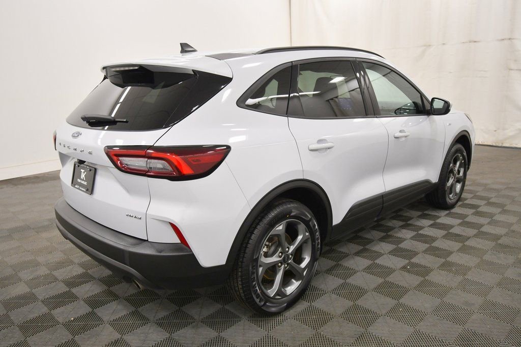 Used 2025 Ford Escape ST-Line Select image 8