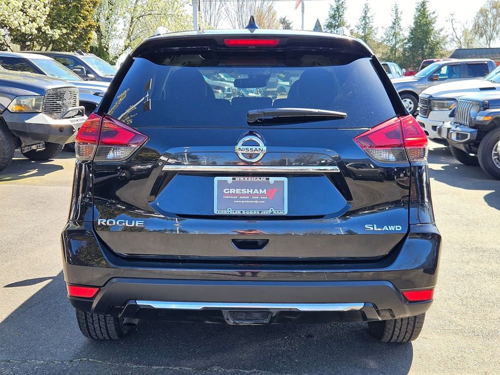 Used 2018 Nissan Rogue SL w/ Premium Package AWD/4WD image 6