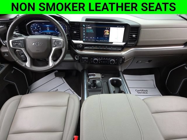 Used 2025 Chevrolet Silverado 1500 LT Trail Boss w/ Convenience Package II AWD/4WD image 2