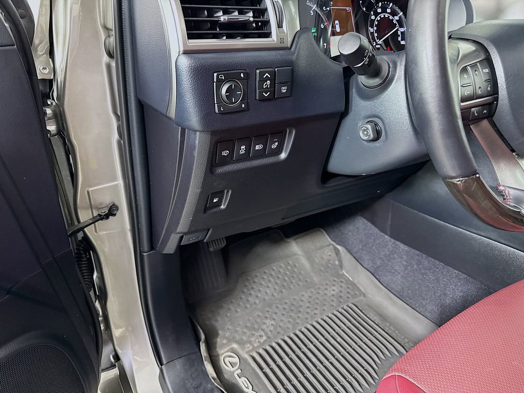 Certified 2023 Lexus GX 460 Premium w/ Premium Plus Package image 10