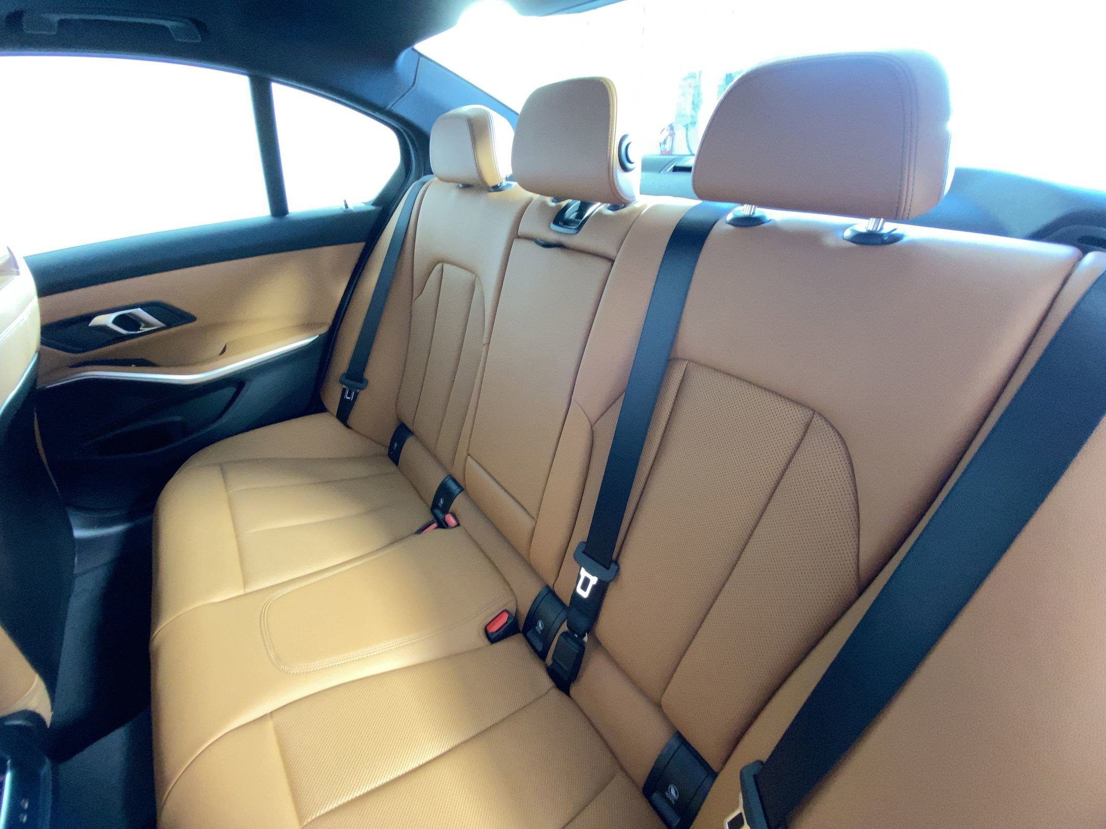 Used 2026 BMW 330i Sedan w/ M Sport Package image 28