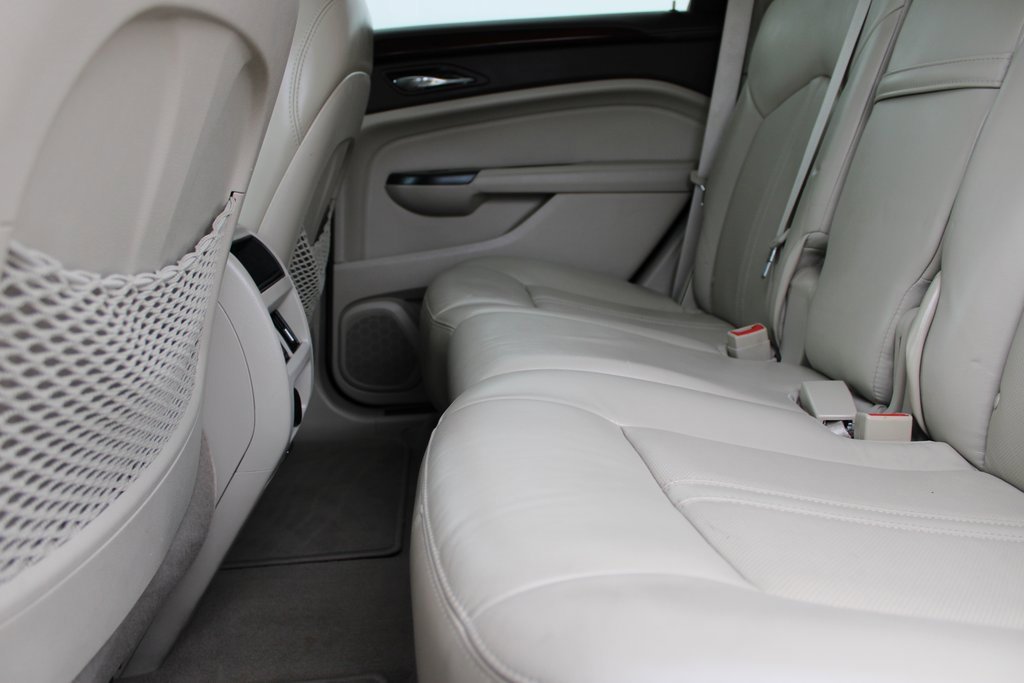 Used 2015 Cadillac SRX Luxury w/ Driver Awareness Package image 29