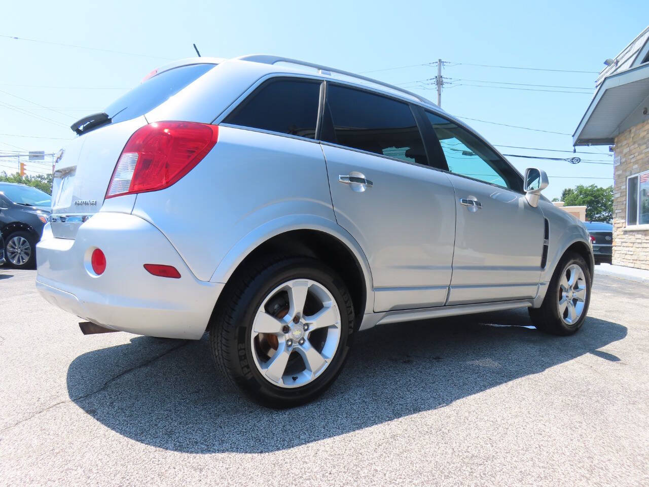 Used 2014 Chevrolet Captiva Sport LT FWD image 2