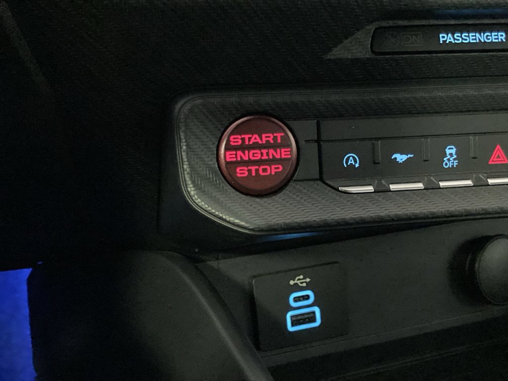 Used 2025 Ford Mustang GT RWD image 21