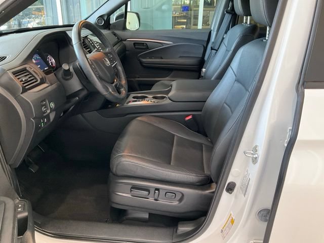 Certified 2024 Honda Passport EX-L image 4