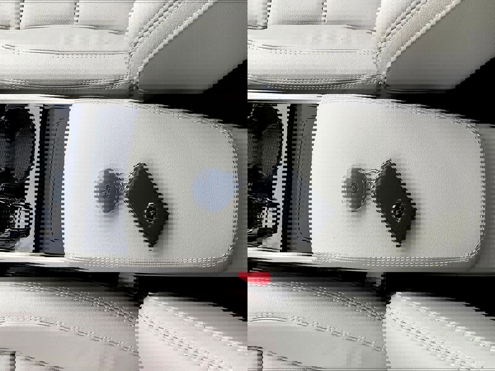 New 2026 Volvo XC40 B4 Plus w/ Climate Package image 34