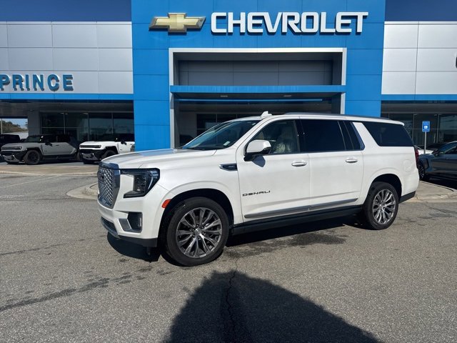 Used 2021 GMC Yukon XL Denali w/ Denali Premium Package