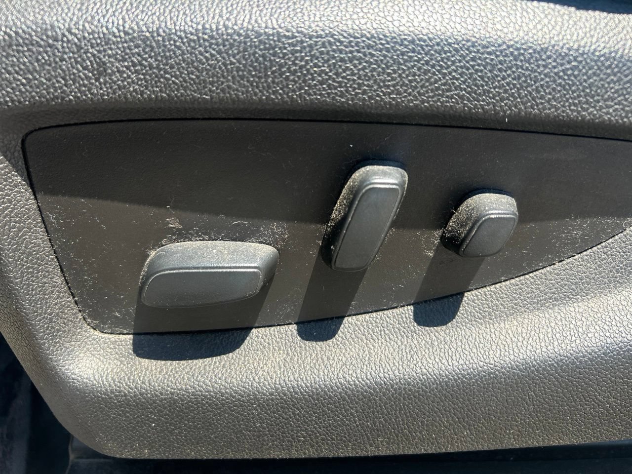 Used 2019 Chevrolet Silverado 2500 LTZ w/ Duramax Plus Package AWD/4WD image 18