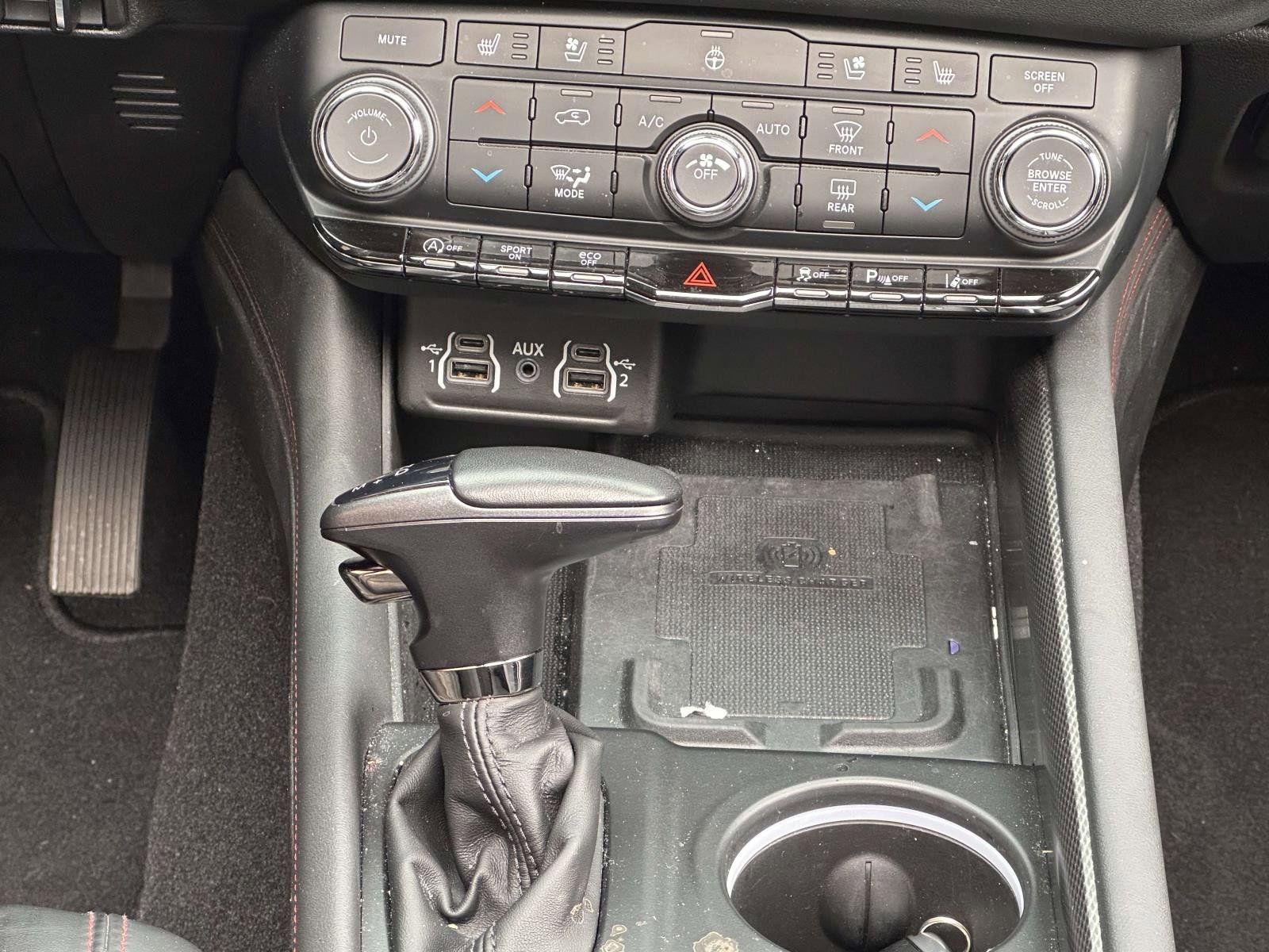 Used 2023 Dodge Durango GT image 24