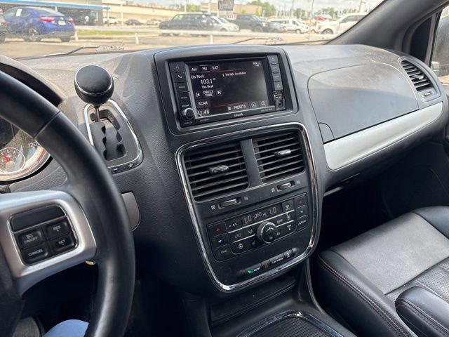 Used 2018 Dodge Grand Caravan GT FWD image 10
