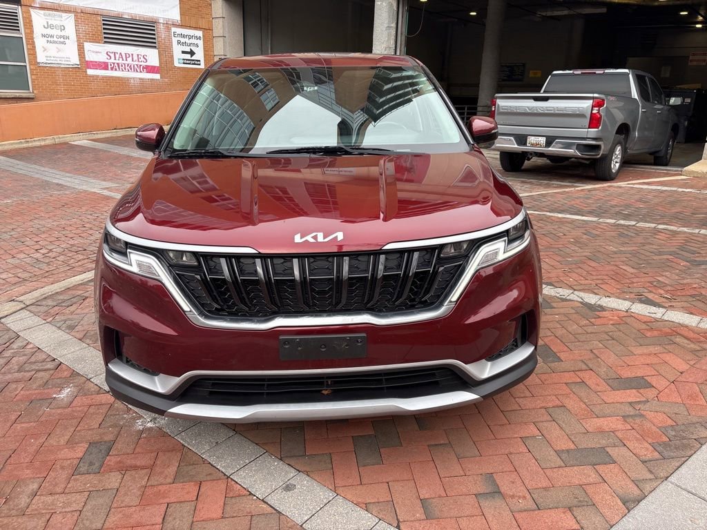 Used 2022 Kia Carnival LX image 2