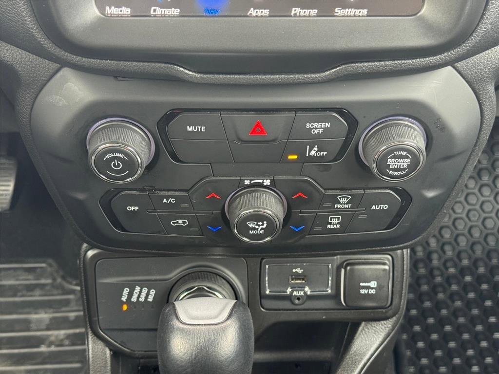 Used 2023 Jeep Renegade Latitude image 15