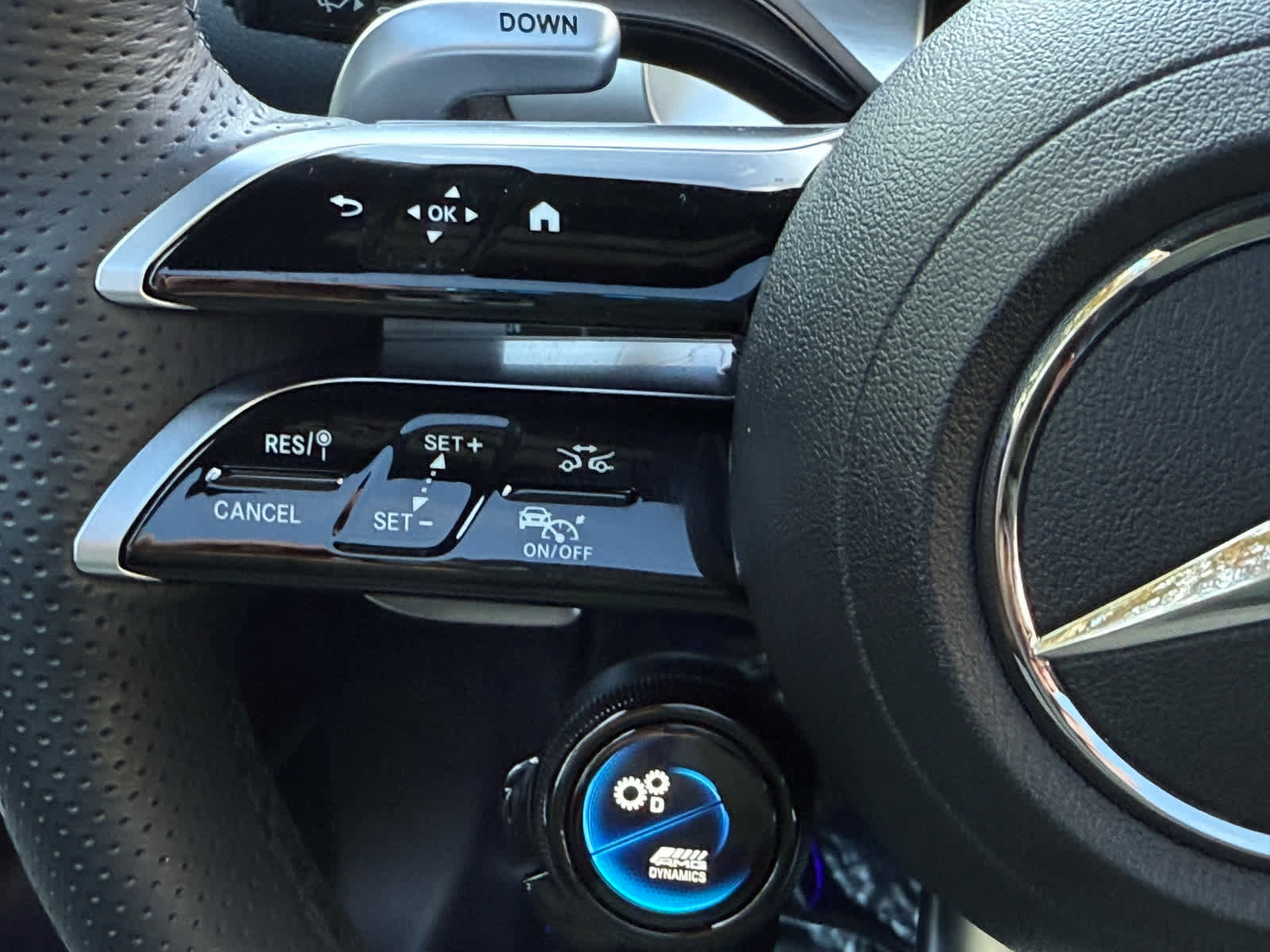 Used 2024 Mercedes-Benz GLB 35 AMG 4MATIC image 22