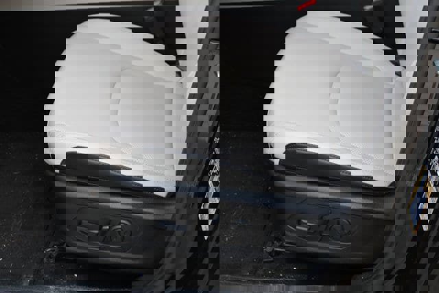 Used 2025 Kia Sportage EX image 13