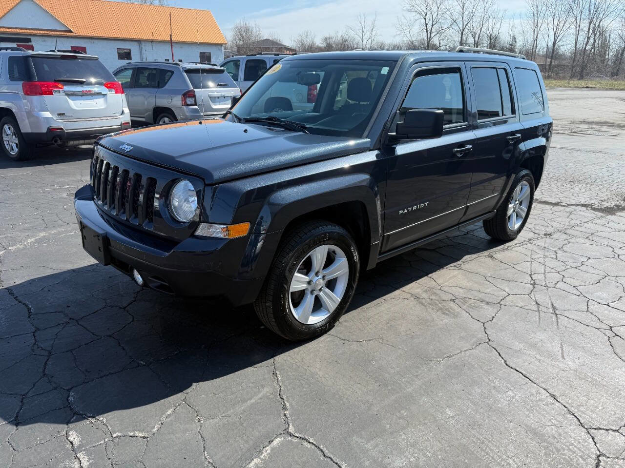 Used 2014 Jeep Patriot Sport w/ Power Value Group AWD/4WD image 3