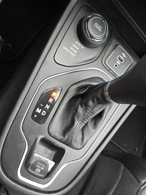 Used 2021 Jeep Cherokee Latitude Lux image 10