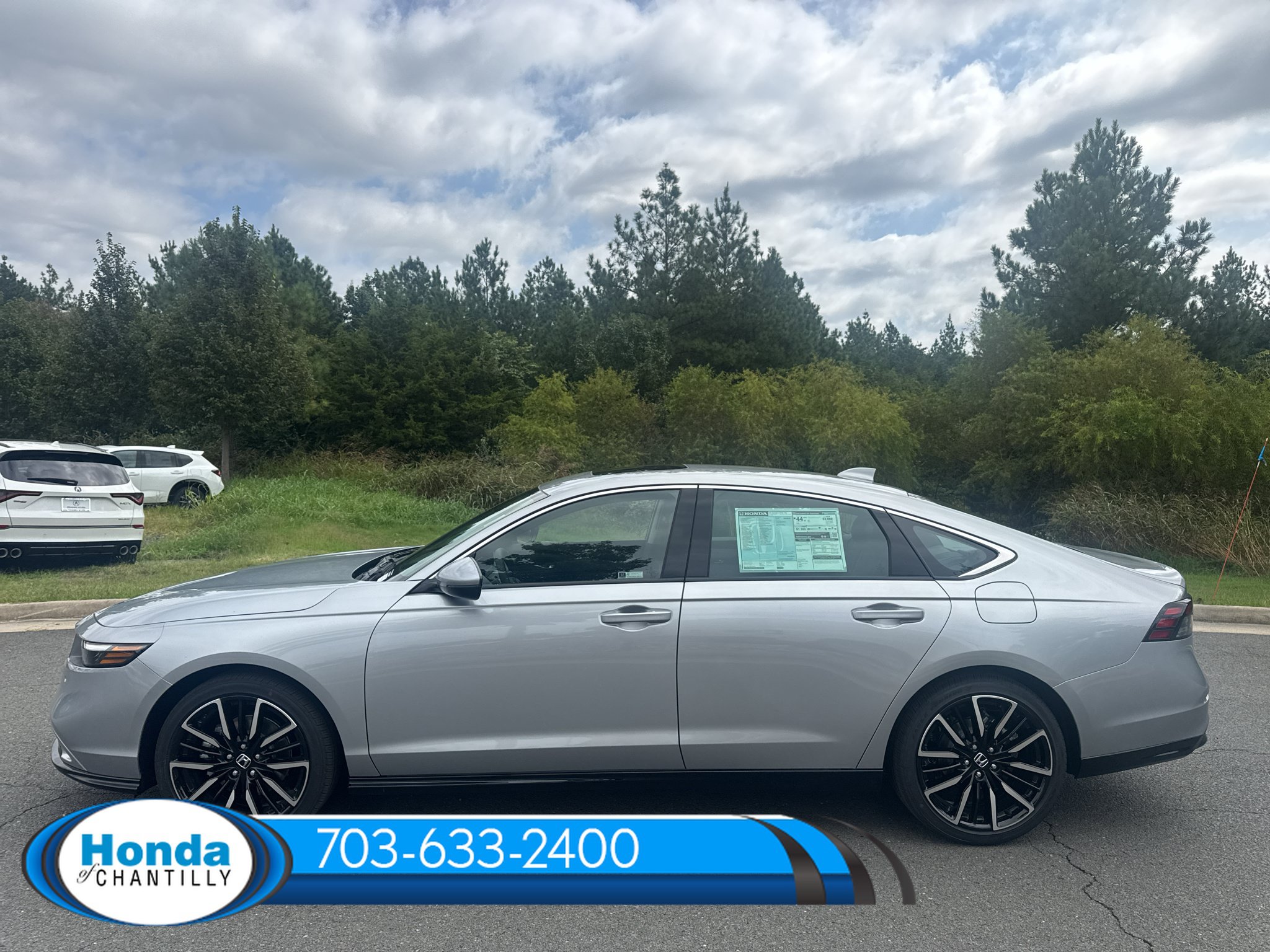 New 2026 Honda Accord Hybrid Touring image 4