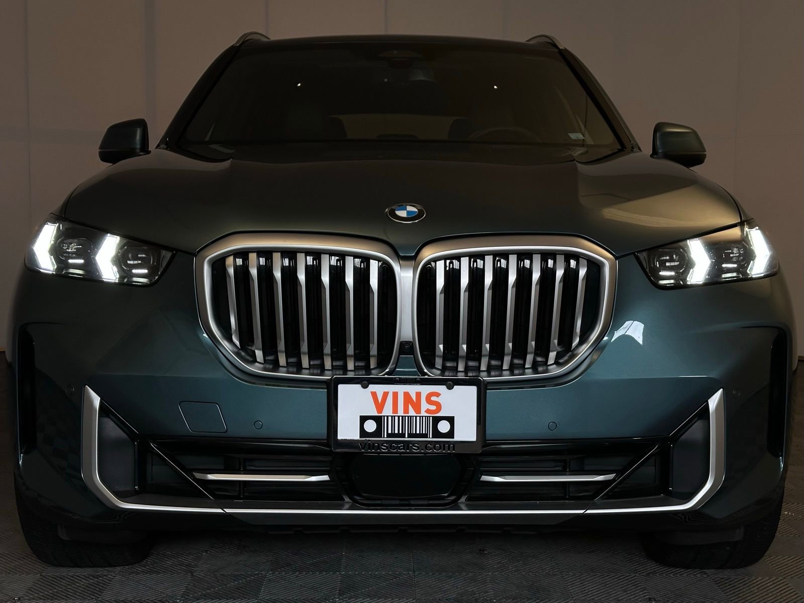 Used 2024 BMW X5 xDrive40i w/ Parking Assistance Package image 25