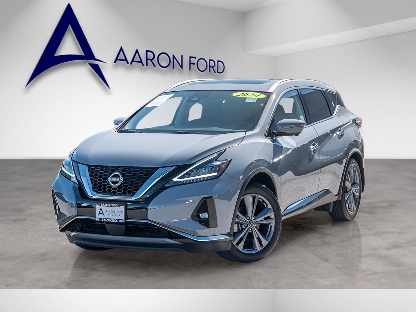 Used 2024 Nissan Murano Platinum w/ Cargo Package image 2